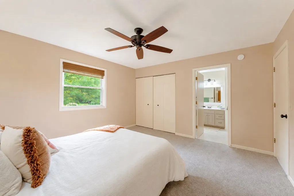 2667 Pine Breeze Drive Green Lake Township MI 49643