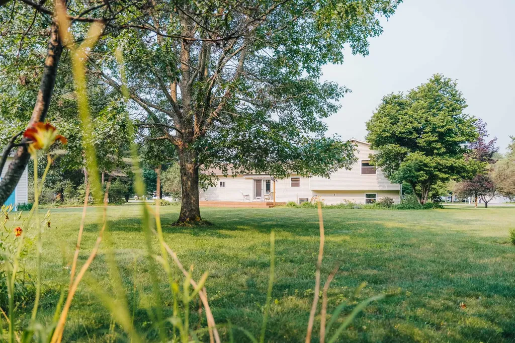2667 Pine Breeze Drive Green Lake Township MI 49643