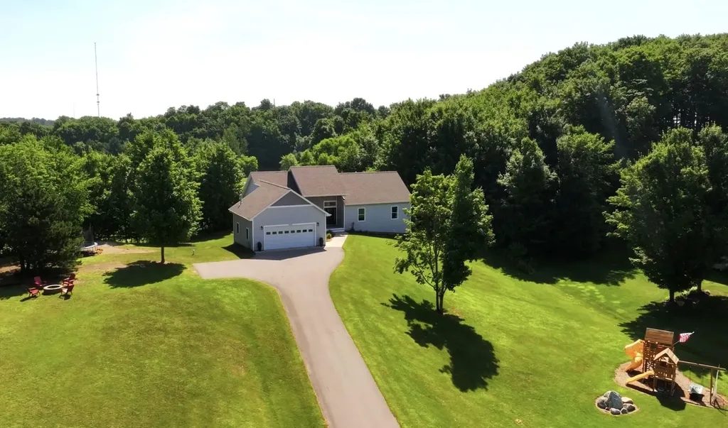 4609 Westbrook Drive Garfield Charter Township MI 49685