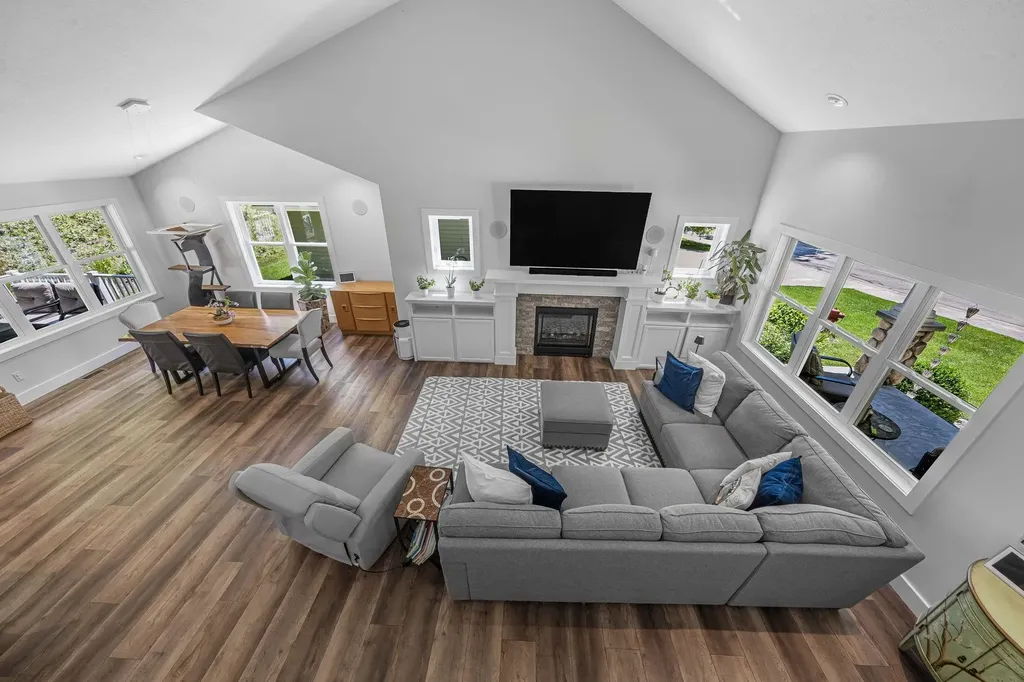 4294 Eagle Vale Garfield Charter Township MI 49684