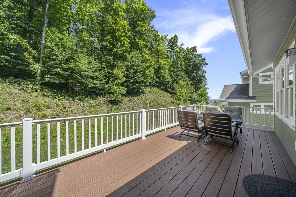 4294 Eagle Vale Garfield Charter Township MI 49684