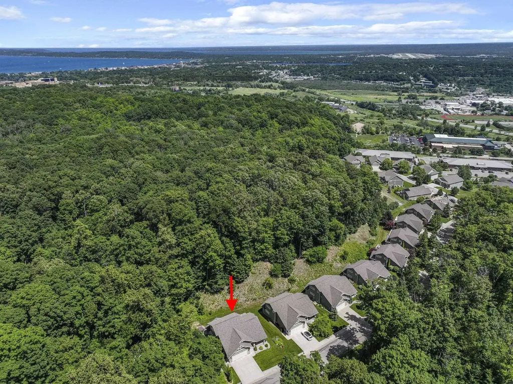 4294 Eagle Vale Garfield Charter Township MI 49684