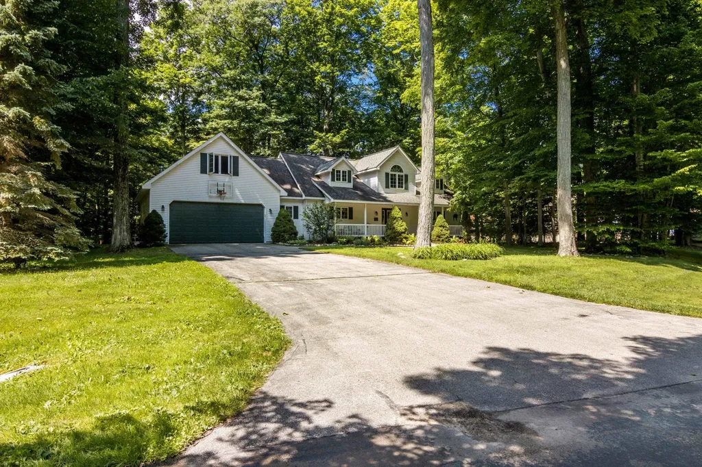 7752 Clearwater Court Acme Township MI 49690