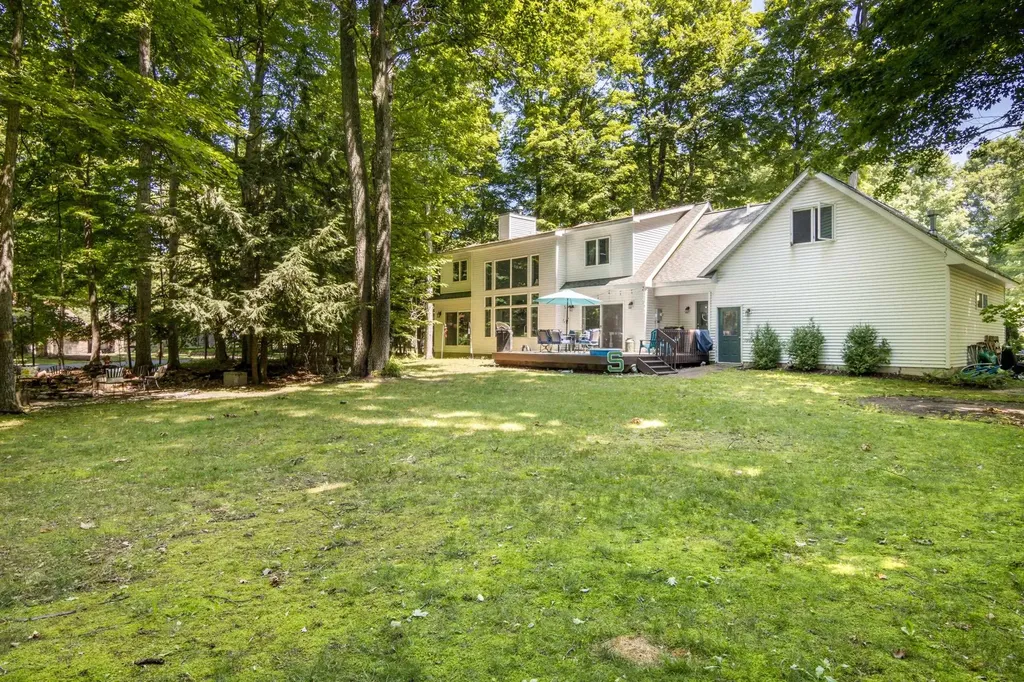 7752 Clearwater Court Acme Township MI 49690