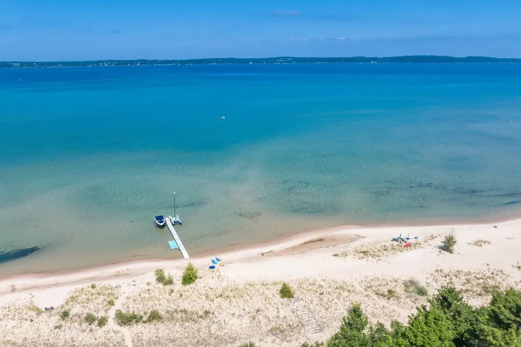 7752 Clearwater Court Acme Township MI 49690