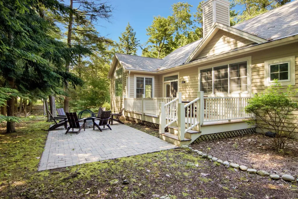 6 Twisted Oak Glen Arbor Township MI 49636