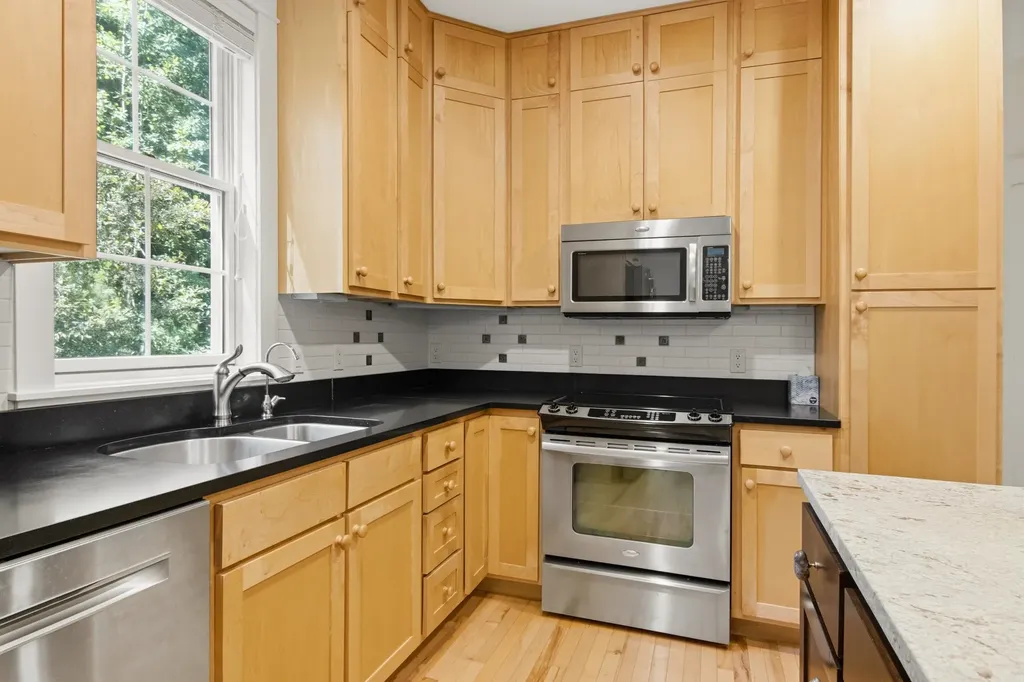 6 Twisted Oak Glen Arbor Township MI 49636