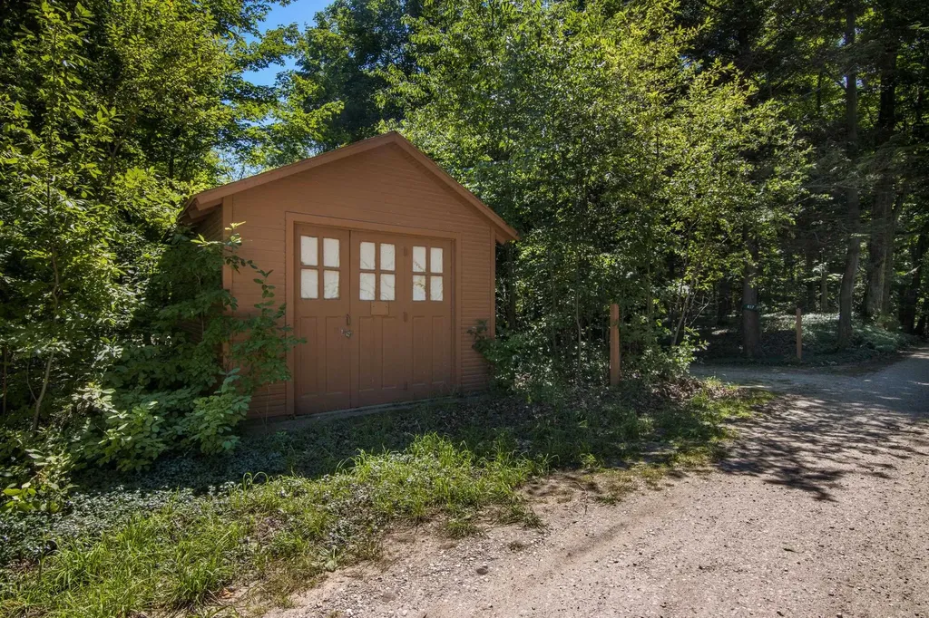 617 Birchwood Terrace Crystal Lake Township MI 49635
