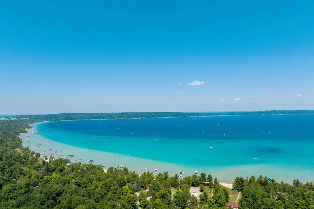 617 Birchwood Terrace Crystal Lake Township MI 49635