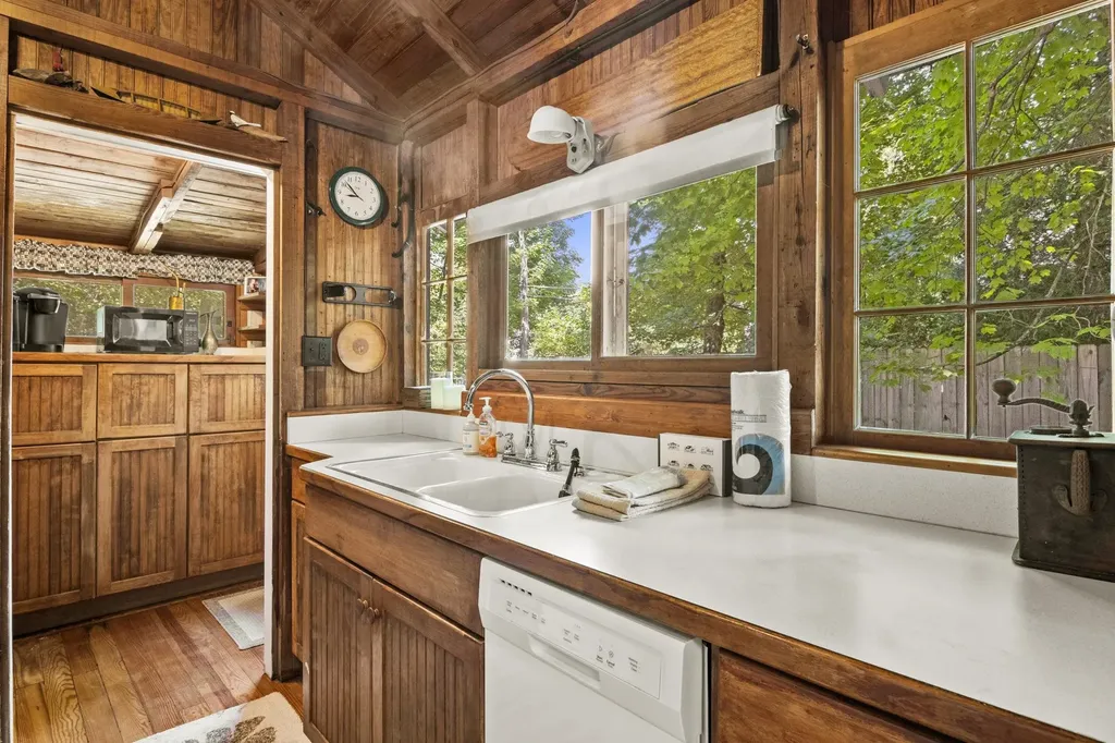 617 Birchwood Terrace Crystal Lake Township MI 49635