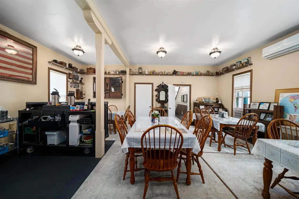 18599 Mission Road Peninsula Township MI 49686