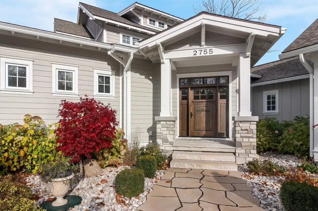 2755 Shore Wood Drive Peninsula Township MI 49686