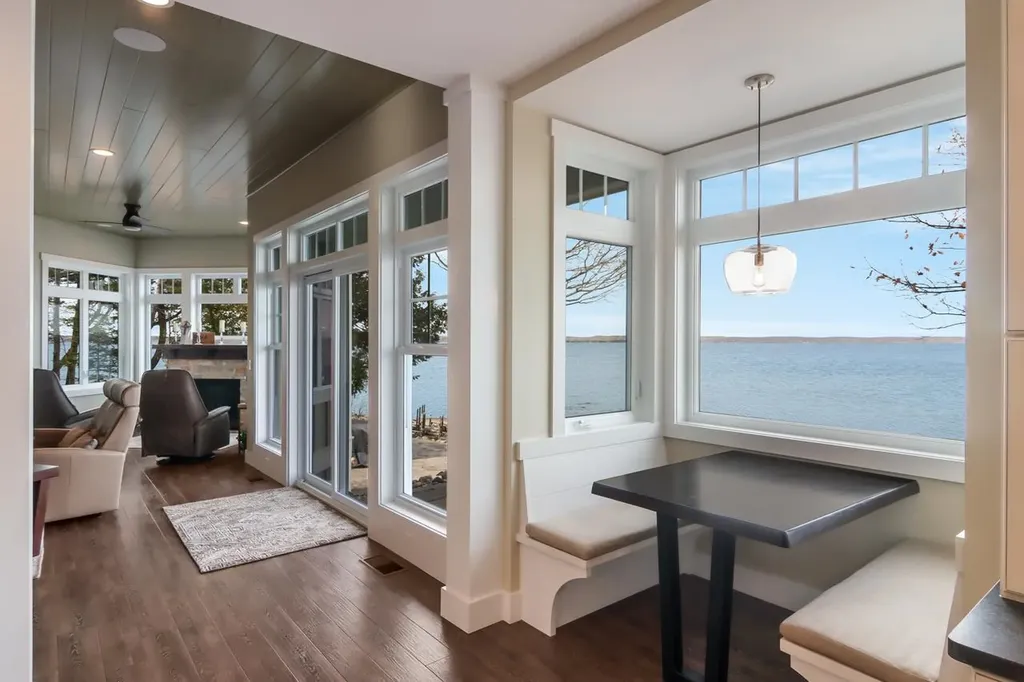 2755 Shore Wood Drive Peninsula Township MI 49686