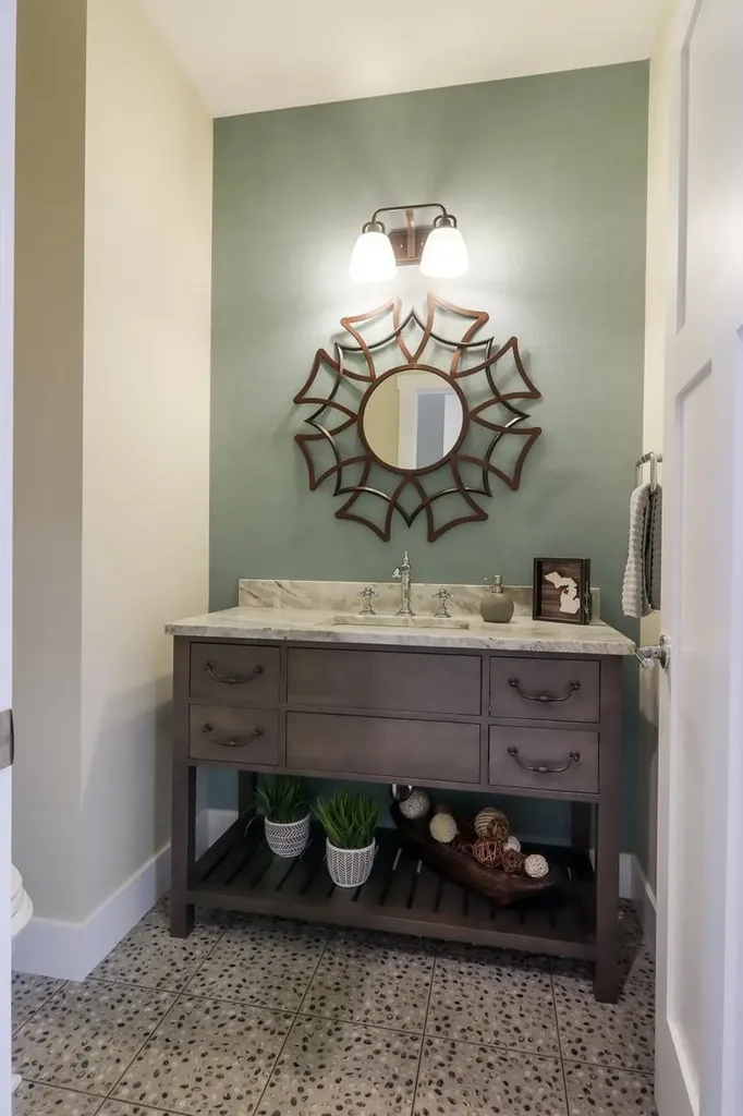2755 Shore Wood Drive Peninsula Township MI 49686