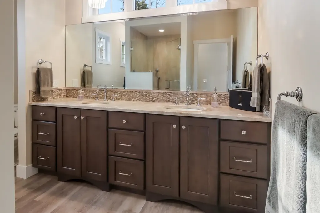 2755 Shore Wood Drive Peninsula Township MI 49686