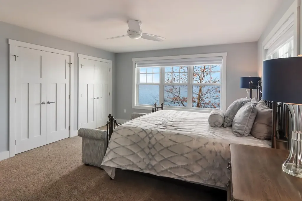2755 Shore Wood Drive Peninsula Township MI 49686