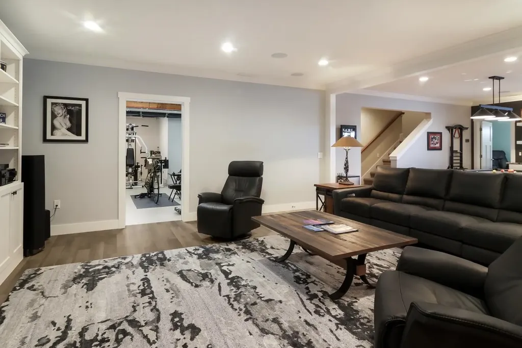 2755 Shore Wood Drive Peninsula Township MI 49686