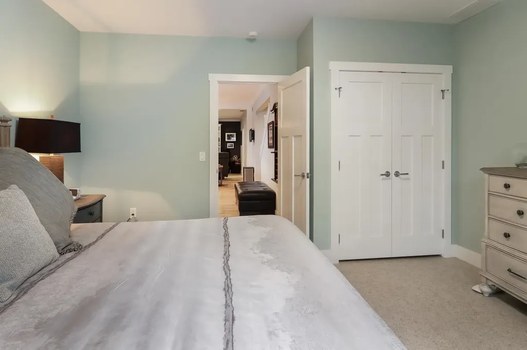 2755 Shore Wood Drive Peninsula Township MI 49686