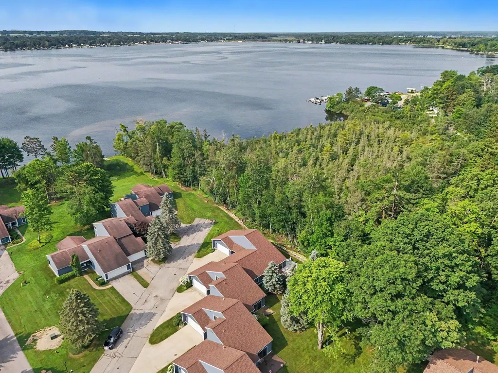 133 North Shore Drive West Cadillac City MI 49601