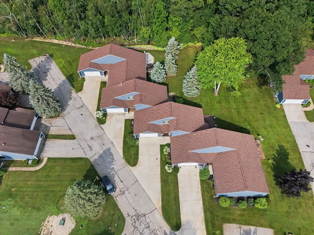 133 North Shore Drive West Cadillac City MI 49601