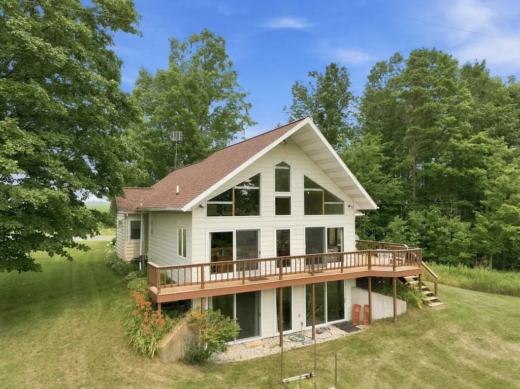 7815 Hibma Road Highland Township MI 49665
