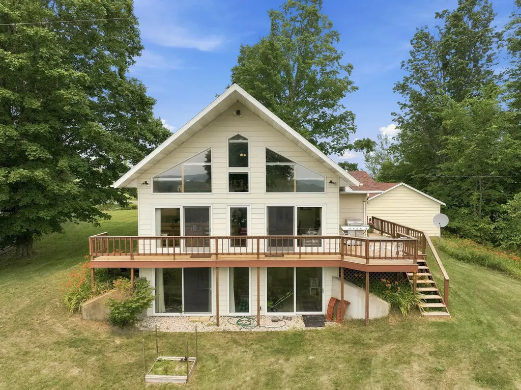 7815 Hibma Road Highland Township MI 49665