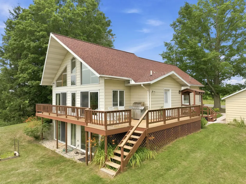 7815 Hibma Road Highland Township MI 49665