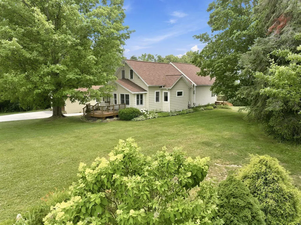 7815 Hibma Road Highland Township MI 49665