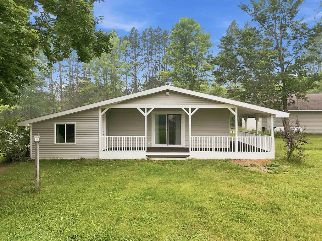 2531 S 33 1/2 Road Cadillac City MI 49601