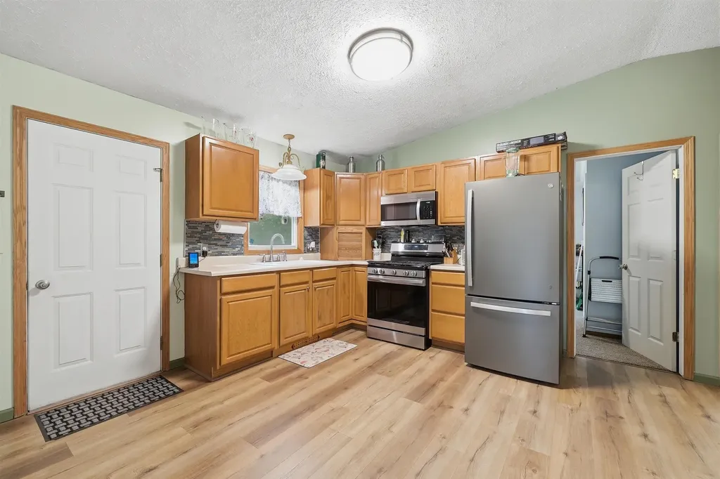 2531 S 33 1/2 Road Cadillac City MI 49601