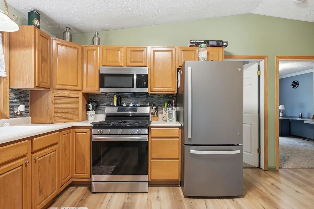 2531 S 33 1/2 Road Cadillac City MI 49601