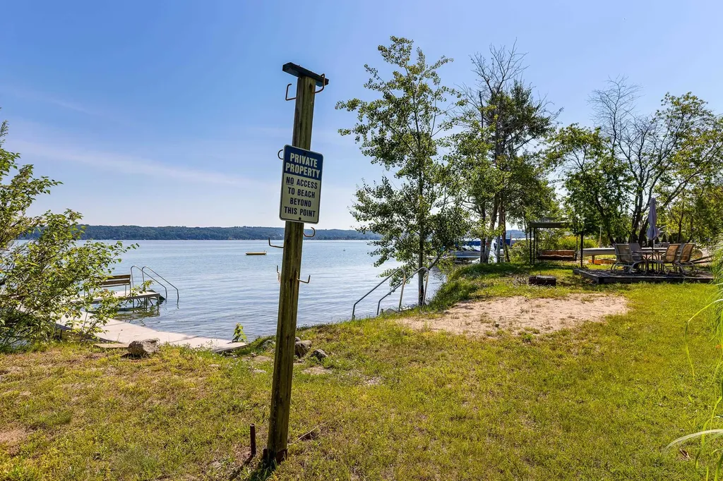 6123 Crystal Avenue Benzonia Township MI 49617