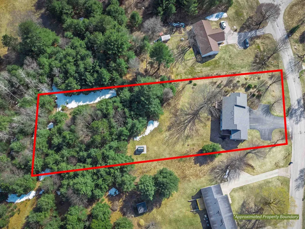 4398 & 4400 W Manhattan Long Lake Township MI 49685