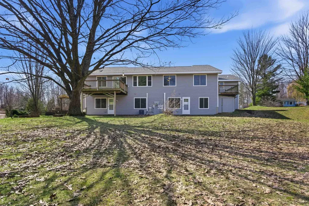 4398 & 4400 W Manhattan Long Lake Township MI 49685