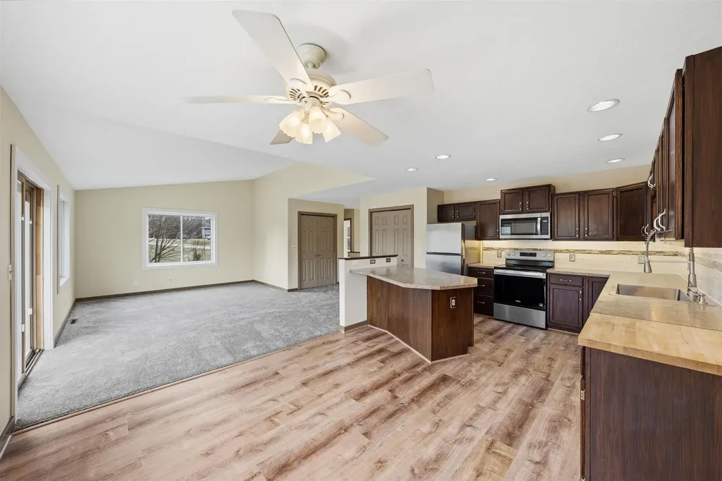 4398 & 4400 W Manhattan Long Lake Township MI 49685