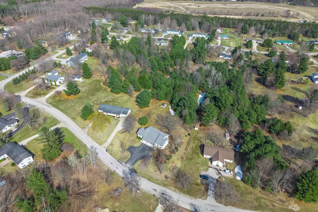 4398 & 4400 W Manhattan Long Lake Township MI 49685