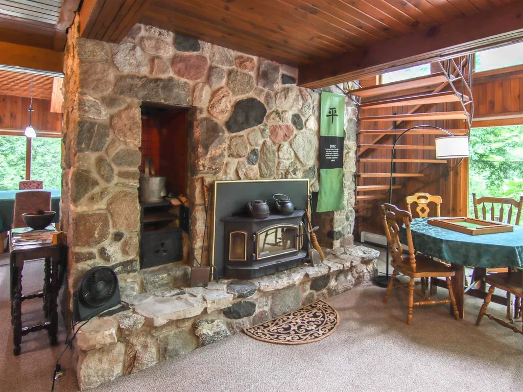15651 Holly Drive Springdale Township MI 49683