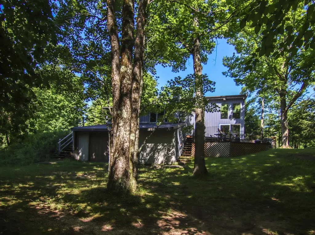 15651 Holly Drive Springdale Township MI 49683