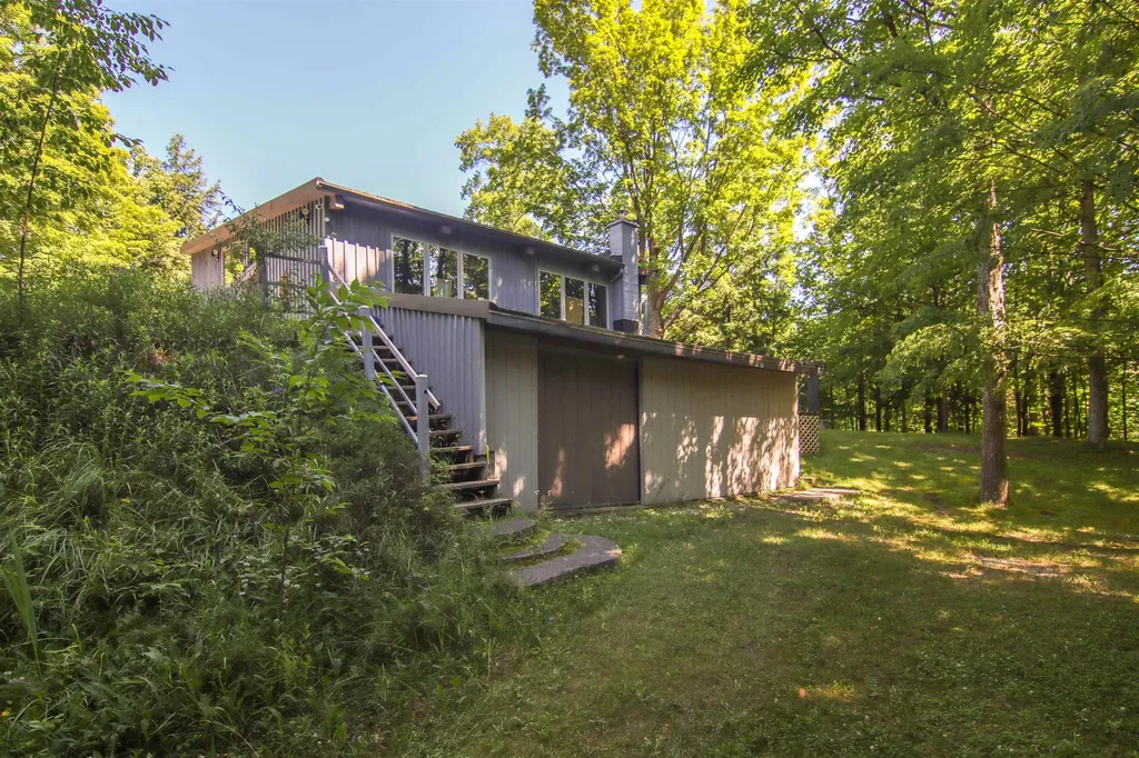 15651 Holly Drive Springdale Township MI 49683