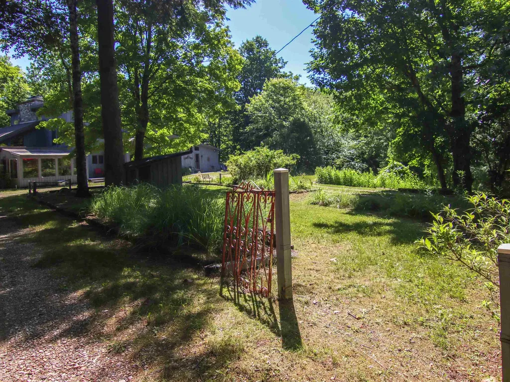 15651 Holly Drive Springdale Township MI 49683