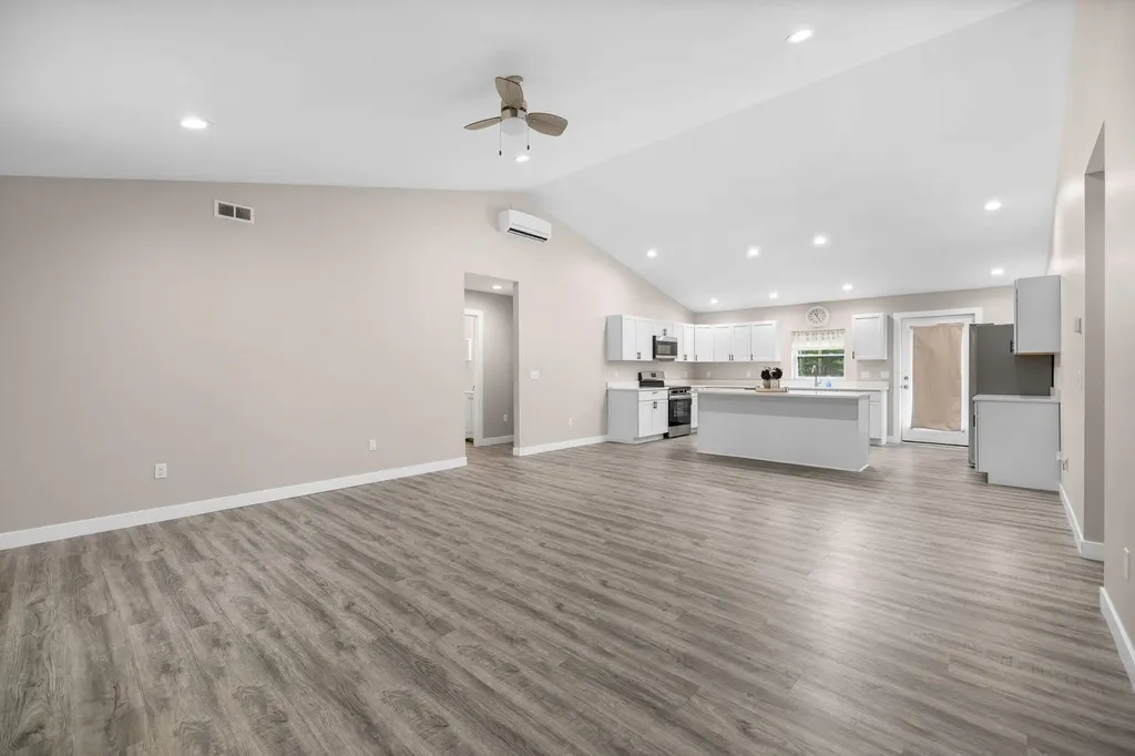 5125 NE Myers Road Excelsior Township MI 49646