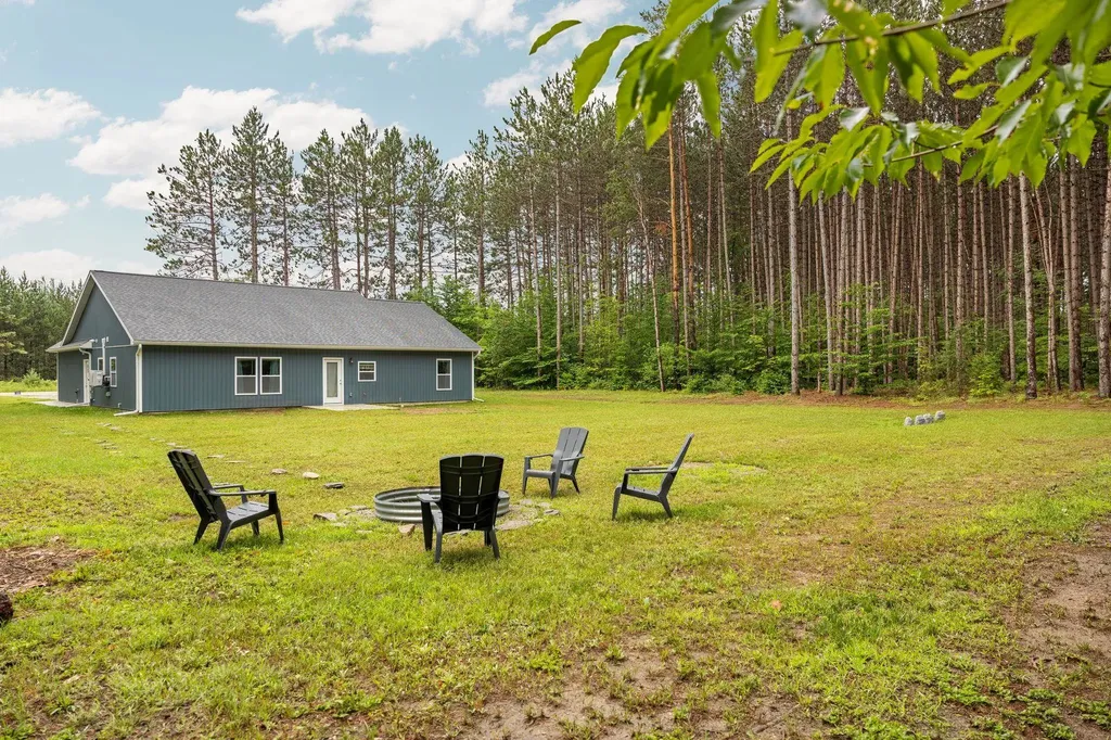 5125 NE Myers Road Excelsior Township MI 49646
