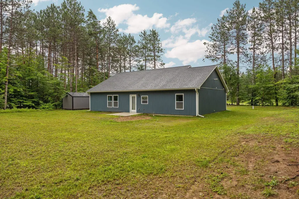 5125 NE Myers Road Excelsior Township MI 49646
