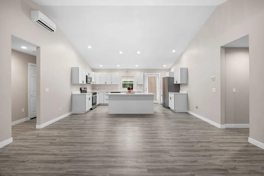 5125 NE Myers Road Excelsior Township MI 49646