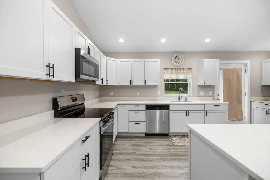 5125 NE Myers Road Excelsior Township MI 49646