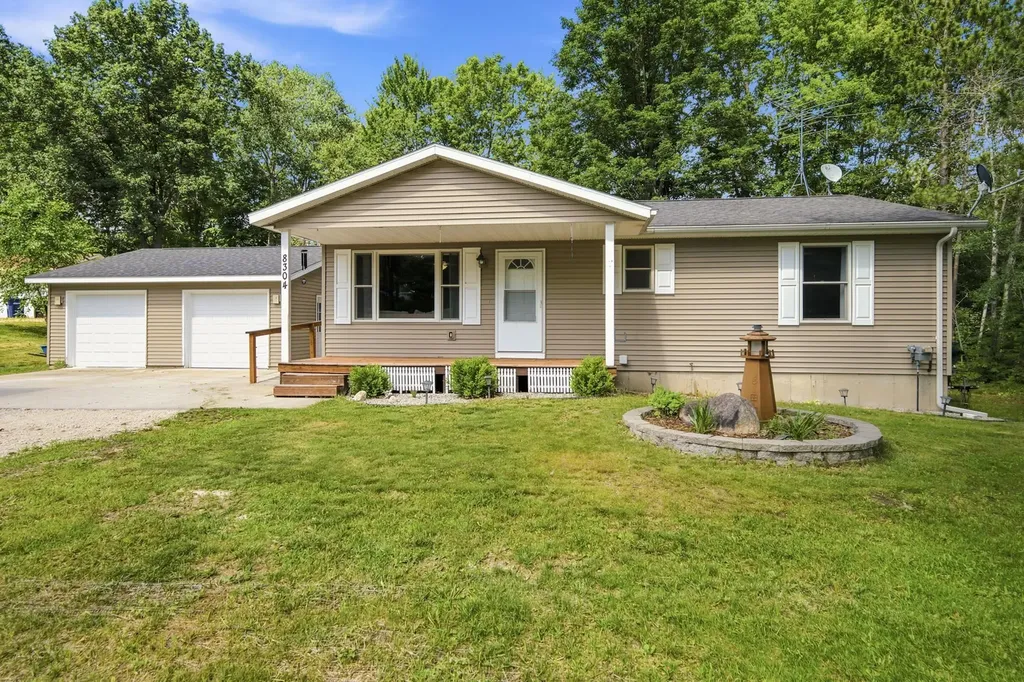 8304 W Whispering Pine Circle Lake Township MI 49651