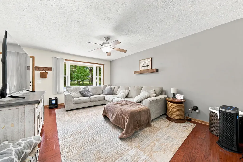 8304 W Whispering Pine Circle Lake Township MI 49651