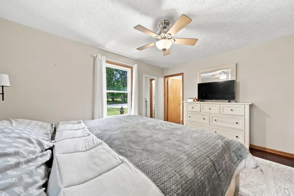 8304 W Whispering Pine Circle Lake Township MI 49651