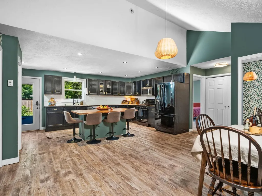 4077 Evelyn Acme Township MI 49686