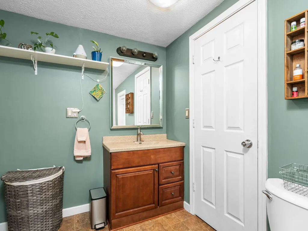 4077 Evelyn Acme Township MI 49686